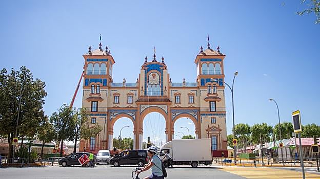 Diseño de la portada para la Feria de Sevilla de 2023