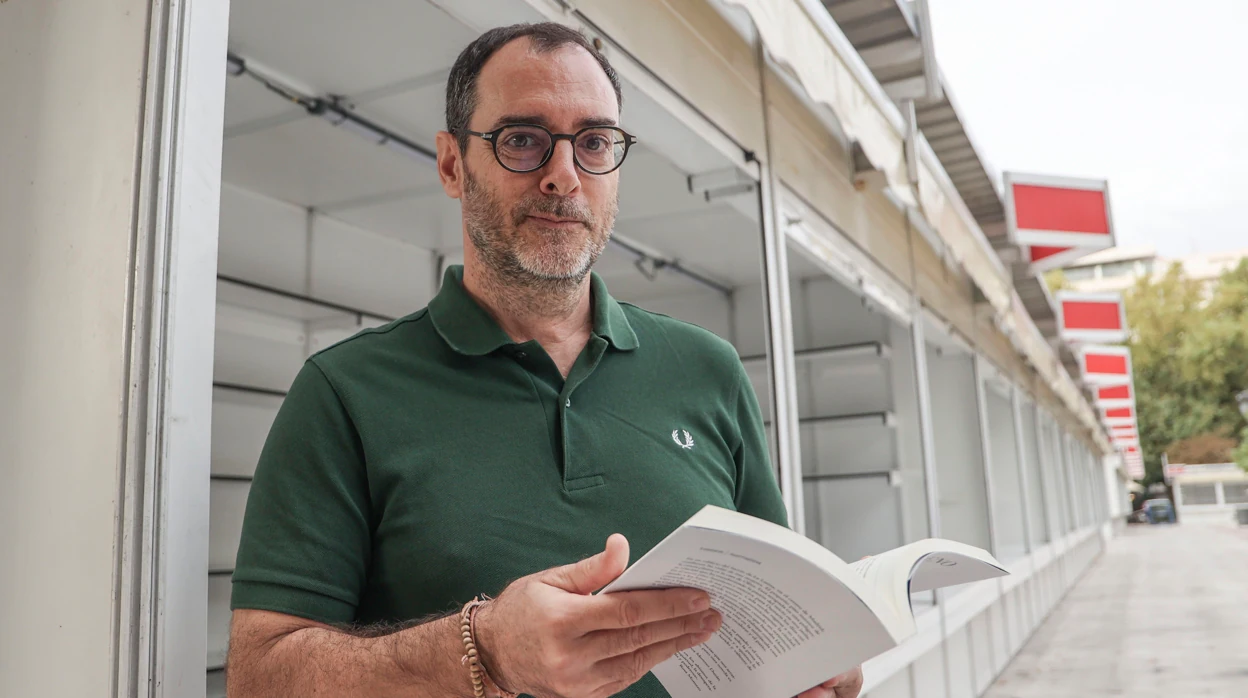 Rafael Jurado: «El cambio de fechas hizo que la Feria del Libro de Sevilla 2021 creciera en ventas un 30%»