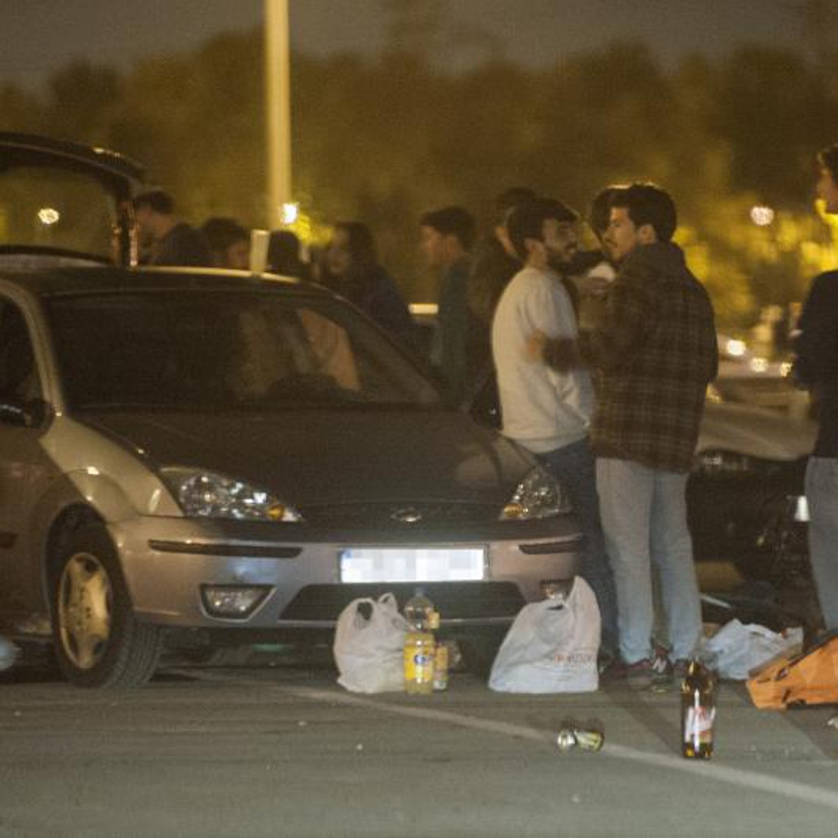 Detenidos 18 menores por robar y pegar a pandillas en Los Remedios en la noche de Halloween