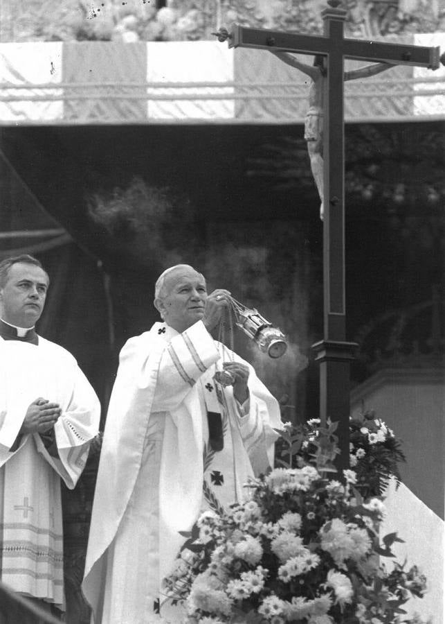Visita del Papa Juan Pablo II a Sevilla en 1982