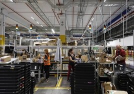 El centro logístico de Amazon en Sevilla, en imágenes