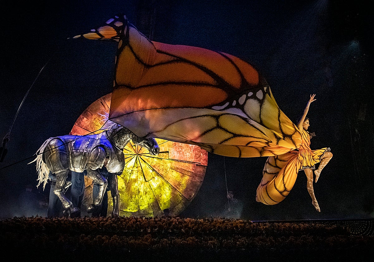 La mariposa monarca, uno de los símbolos de 'Luzia'