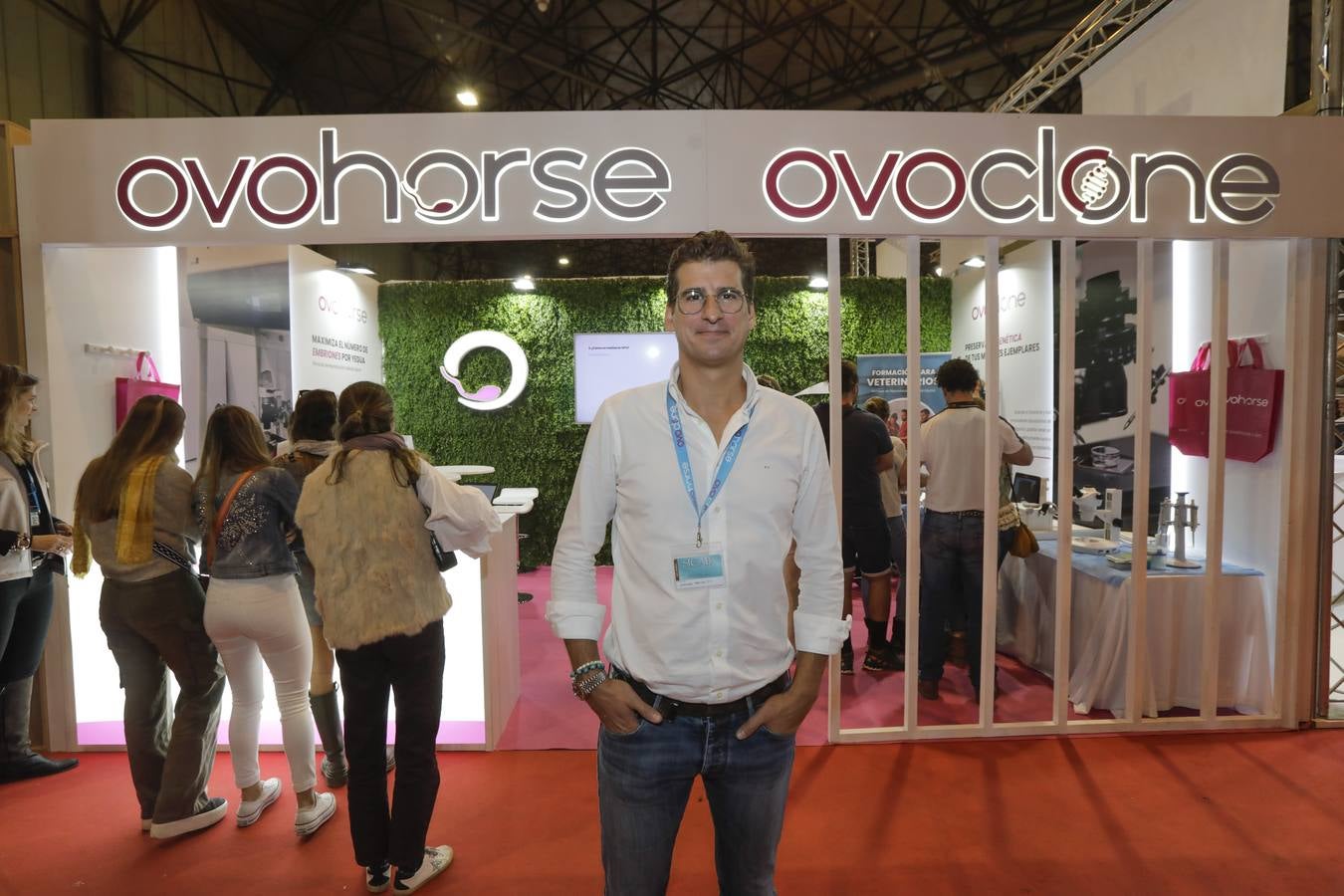 La muestra recibió este sábado mucho público, que disfrutó de la belleza de los caballos de pura raza española 