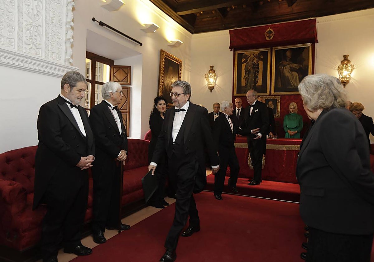 Ingreso de Ignacio Camacho en la Real Academia de Buenas Letras de Sevilla