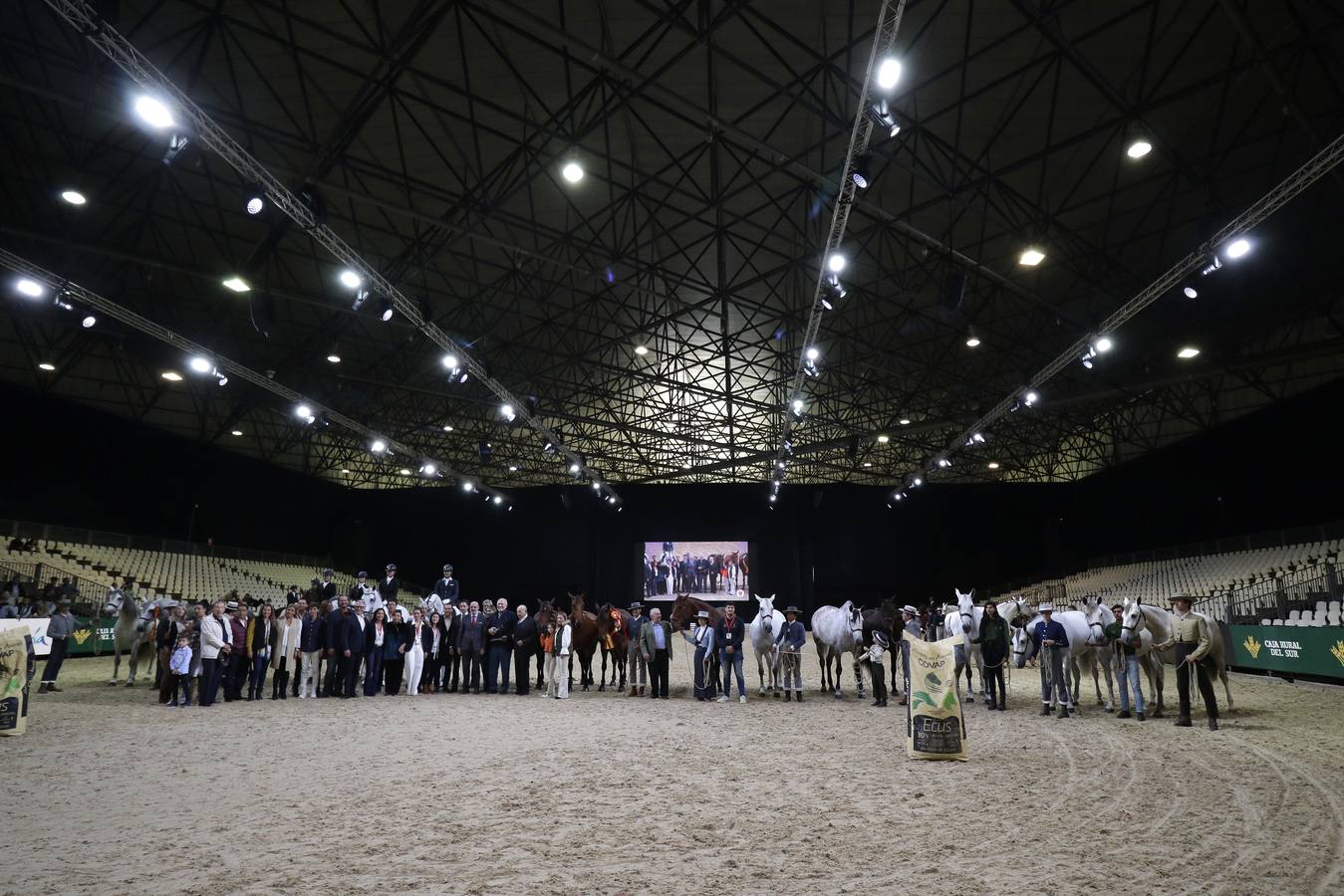Caballistas y caballos recibieron este domingo sus premios como colofón a una gran edición de Sicab