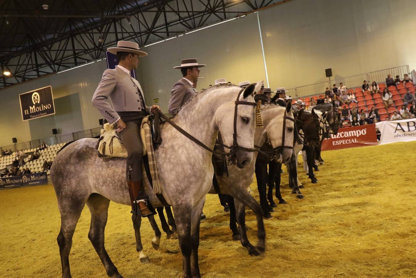 Caballistas y caballos recibieron este domingo sus premios como colofón a una gran edición de Sicab