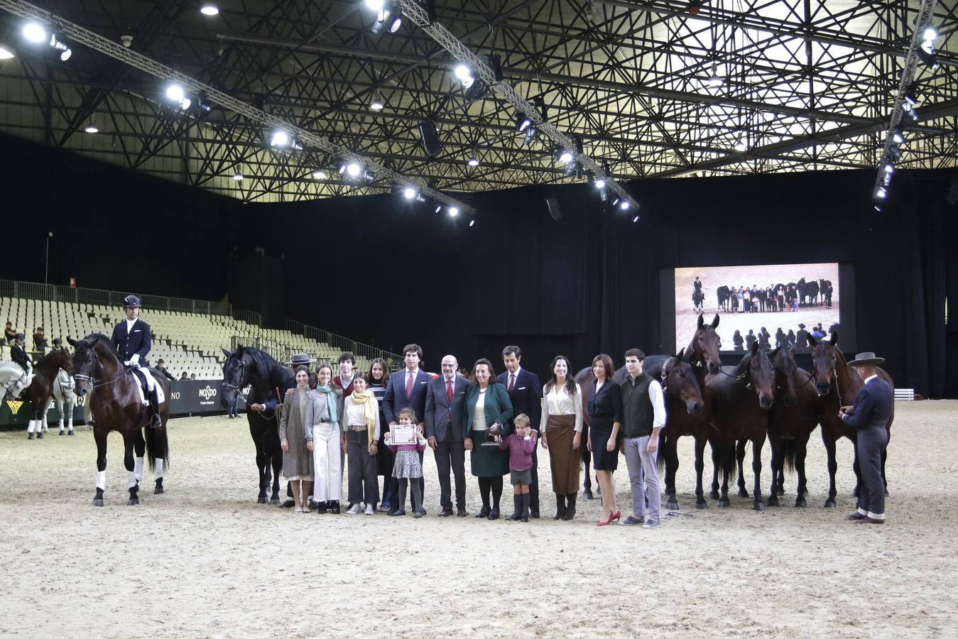 Caballistas y caballos recibieron este domingo sus premios como colofón a una gran edición de Sicab