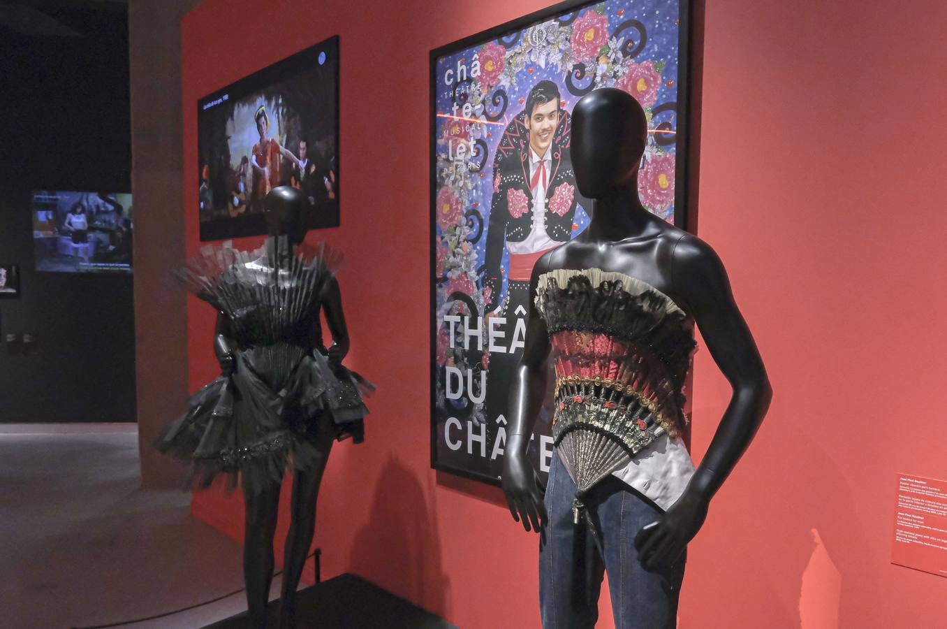 Exposición 'Cine y moda. Por Jean Paul Gaultier' en CaixaForum Sevilla