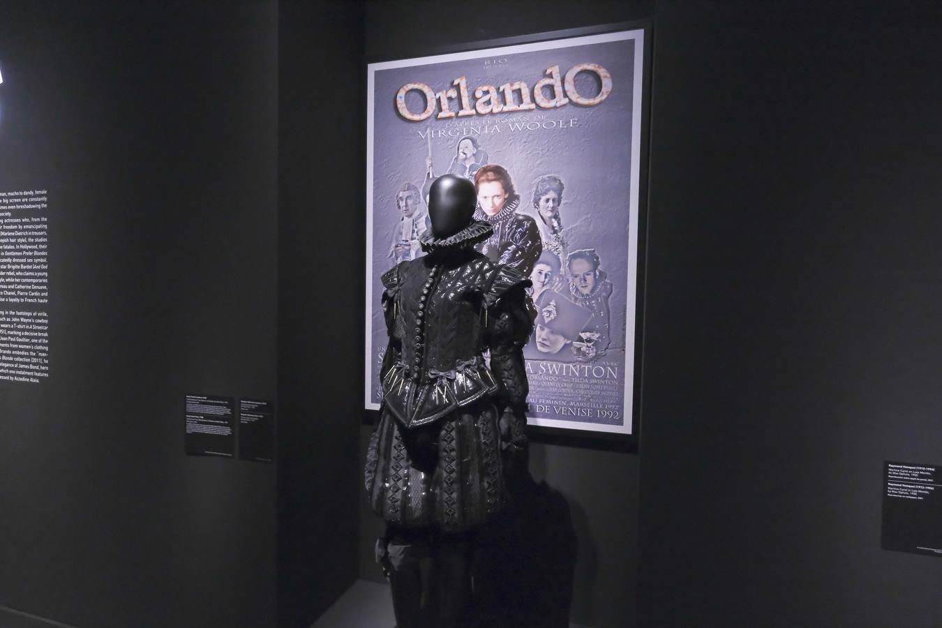Exposición 'Cine y moda. Por Jean Paul Gaultier' en CaixaForum Sevilla