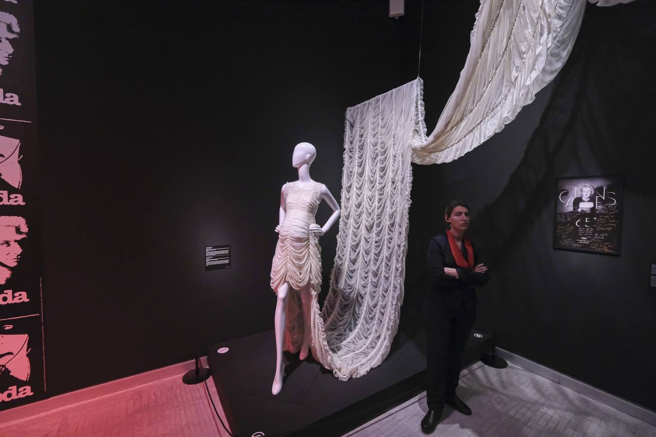 Exposición 'Cine y moda. Por Jean Paul Gaultier' en CaixaForum Sevilla