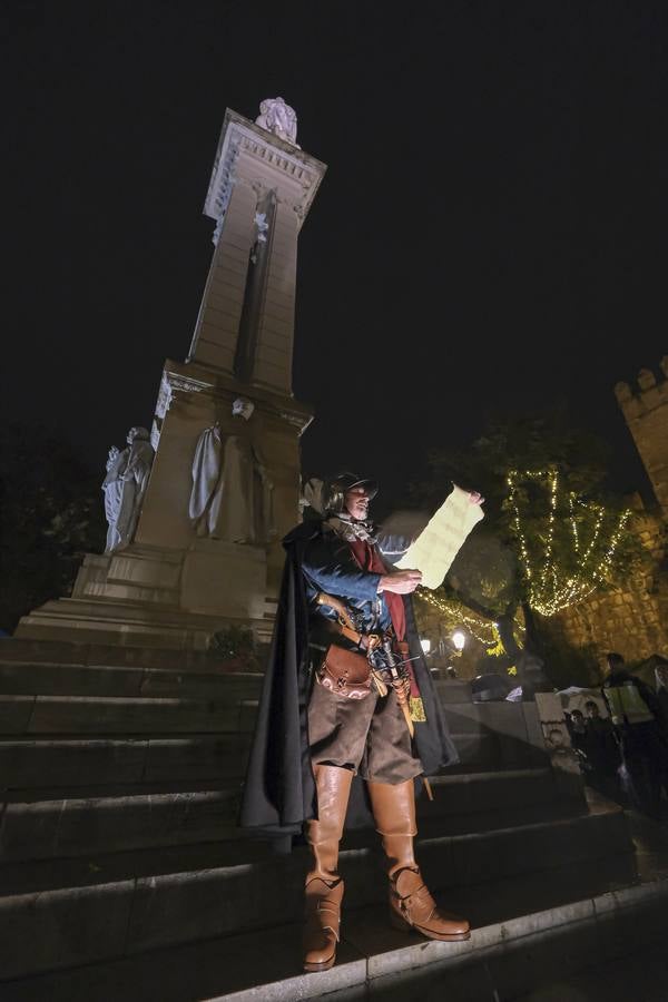 Un momento del desfile de Tercio de Olivares por las calles de Sevilla