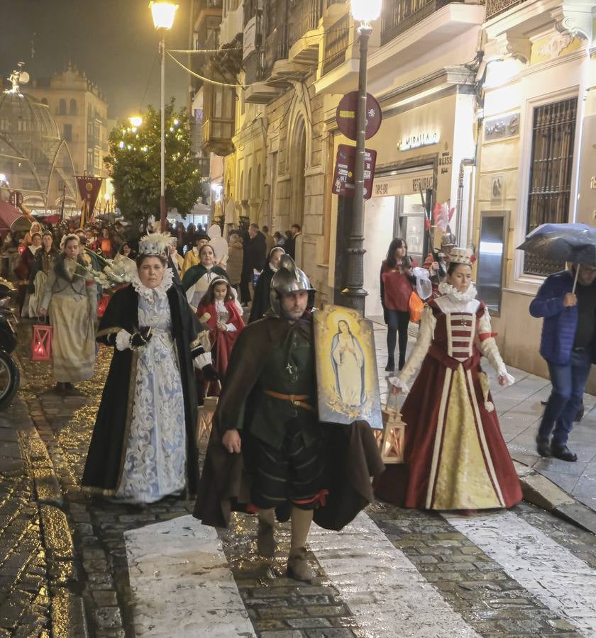 Un momento del desfile de Tercio de Olivares por las calles de Sevilla