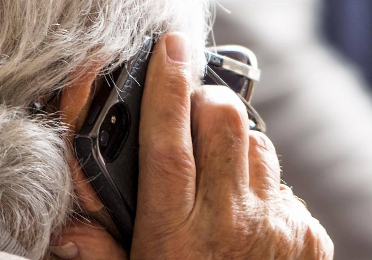 Las personas mayores son las víctimas más frecuentes de este tipo de estafas