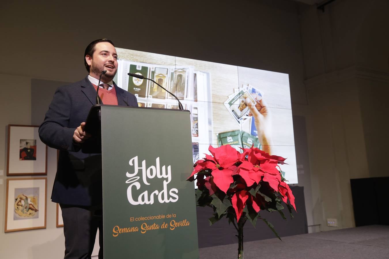 Presentación este miércoles del coleccionable de estampas de la Semana Santa de Sevilla HolyCards. José Manuel Peña 