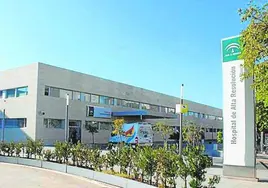 Los hospitales de Utrera Morón, Écija y Sierra Norte, reconocidos al más alto nivel como espacios libres de humo