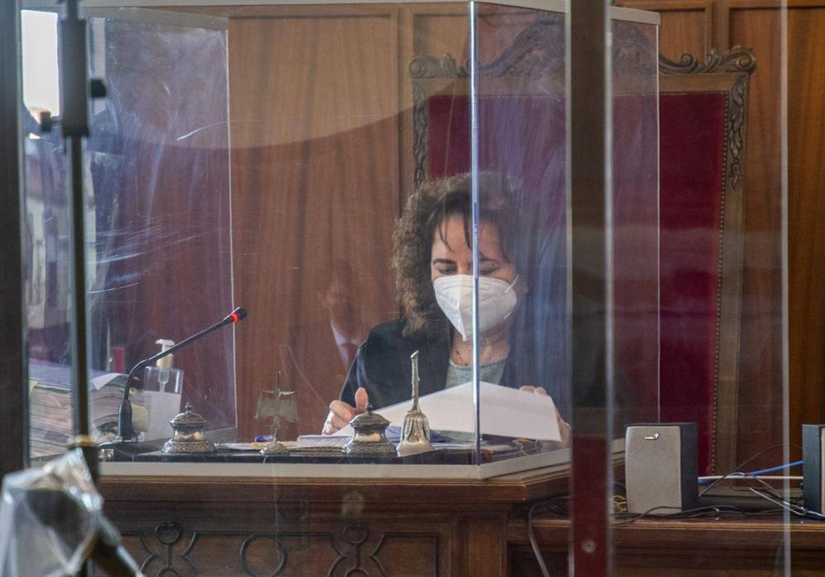 La magistrada Margarita Barros durante un juicio