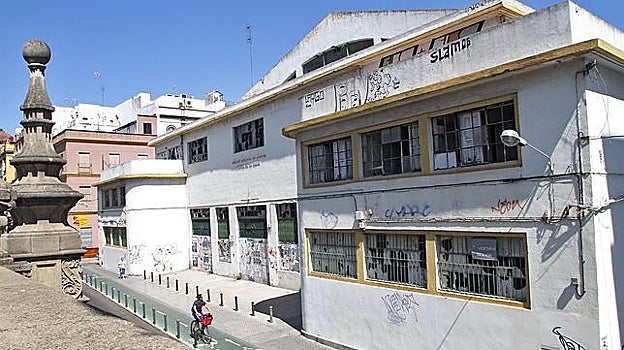 El Mercado de la Carne sigue abandonado