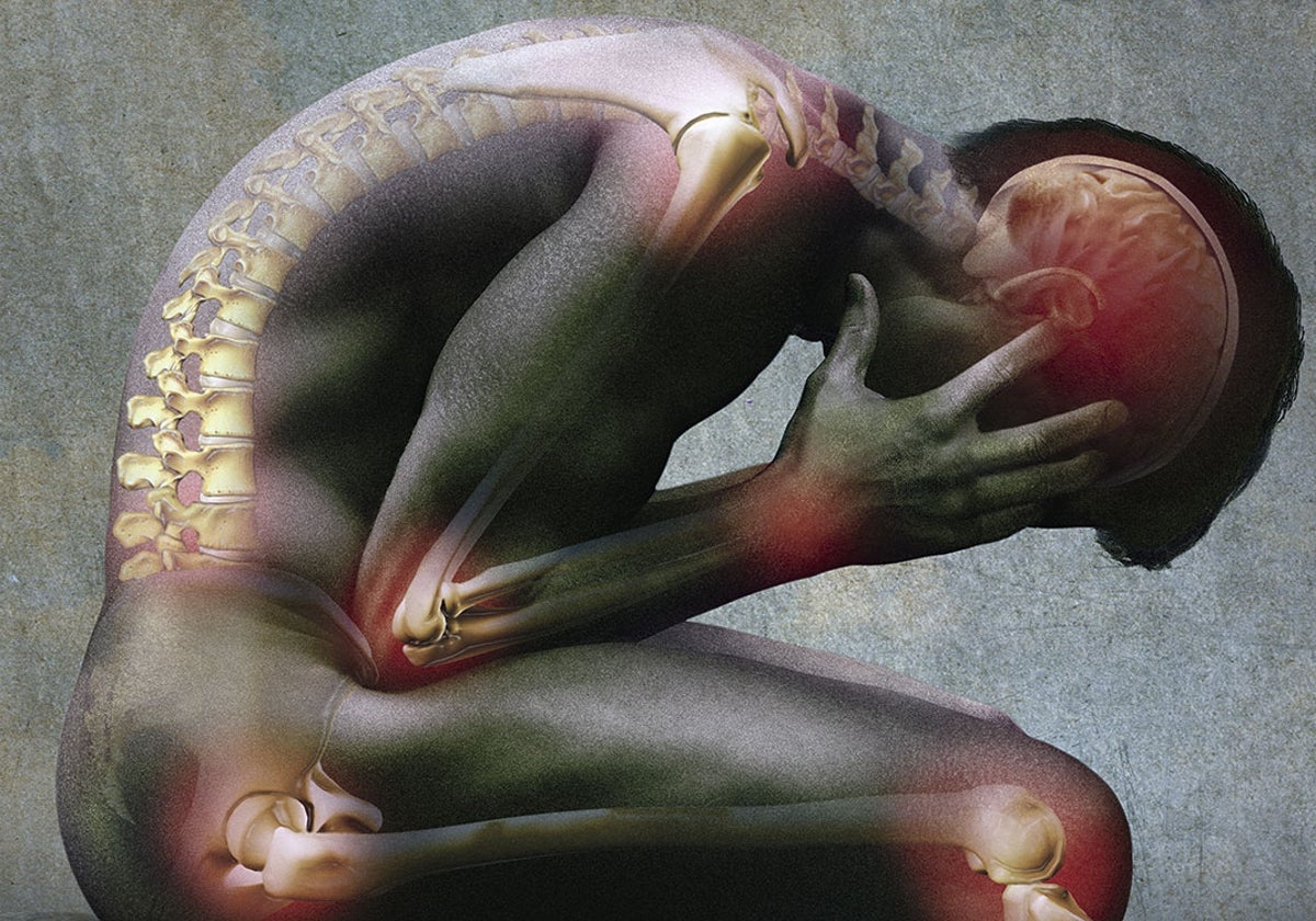 El dolor permanente en determinadas partes del cuerpo es uno de los principales síntomas de la fibromialgia
