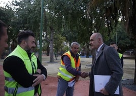 El Ayuntamiento ultima las obras de reurbanización integral de la plaza del Hangar en Sevilla Este