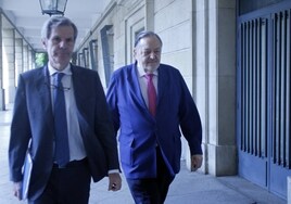 El expresidente de la Federación Andaluza de Fútbol, a juicio por la concesión de obras a un «amigo»