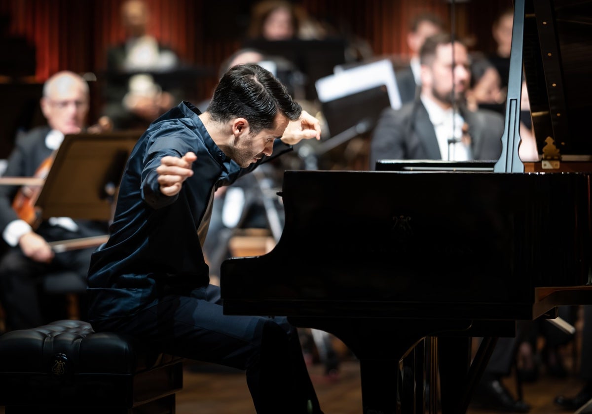 Juan Pérez Floristán vuelve a actuar este jueves con la Real Orquesta Sinfónica de Sevilla