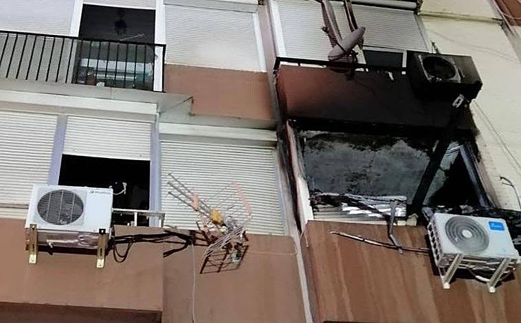 Imagen principal - El incendio del Polígono Norte deja quince heridos