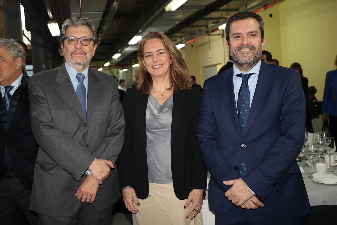 Ignacio Camacho, Sol Cruz e Ignacio Moreno