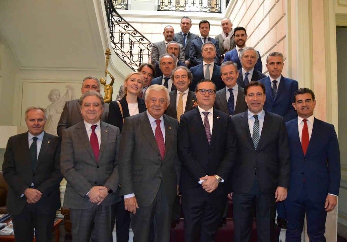 Empresarios de Sevilla se han reunido con el embajador de Panamá en España, Allen Sellers, en la Cámara de Comercio de Sevilla