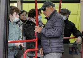 Sevilla dice adiós al uso de las mascarillas en el transporte público