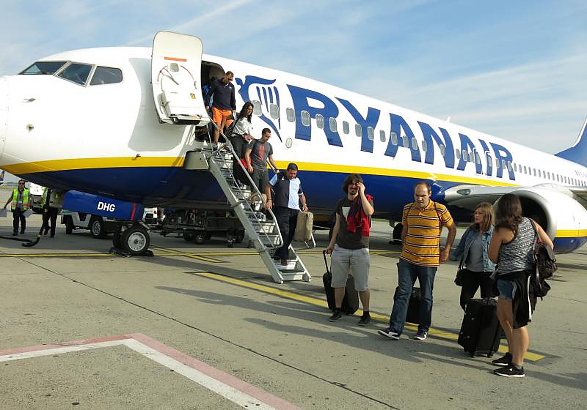 Ryanair amplía su oferta en Sevilla y lanza un descuento especial