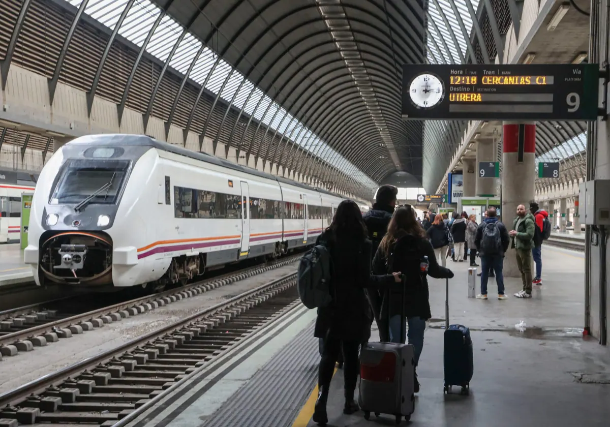 Ciudadanos pide nuevos apeaderos de los Cercanías en los polígonos Store,  Calonge y El Pino