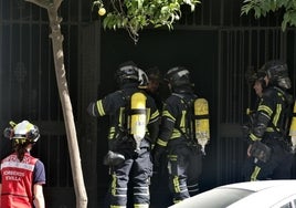 Muere un hombre en el incendio de una vivienda en Sevilla capital