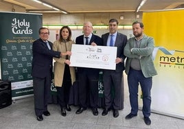 Holycards y Metro de Sevilla recaudan más de 2.000 euros para Fraternitas