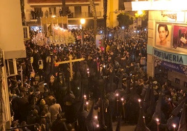 A la nómina de la Semana Santa no dejan de salirle flecos