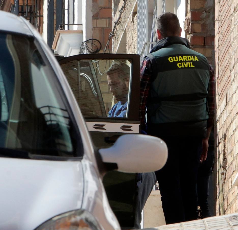 En imágenes, tensión durante la reconstrucción del crimen de El Rubio