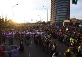 Imágenes de la manifestación por el 8M de la Asamblea Feminista en Sevilla