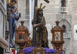 Hermandad del Cristo de la Corona Sevilla: itinerario, horario y mejor sitio donde ver