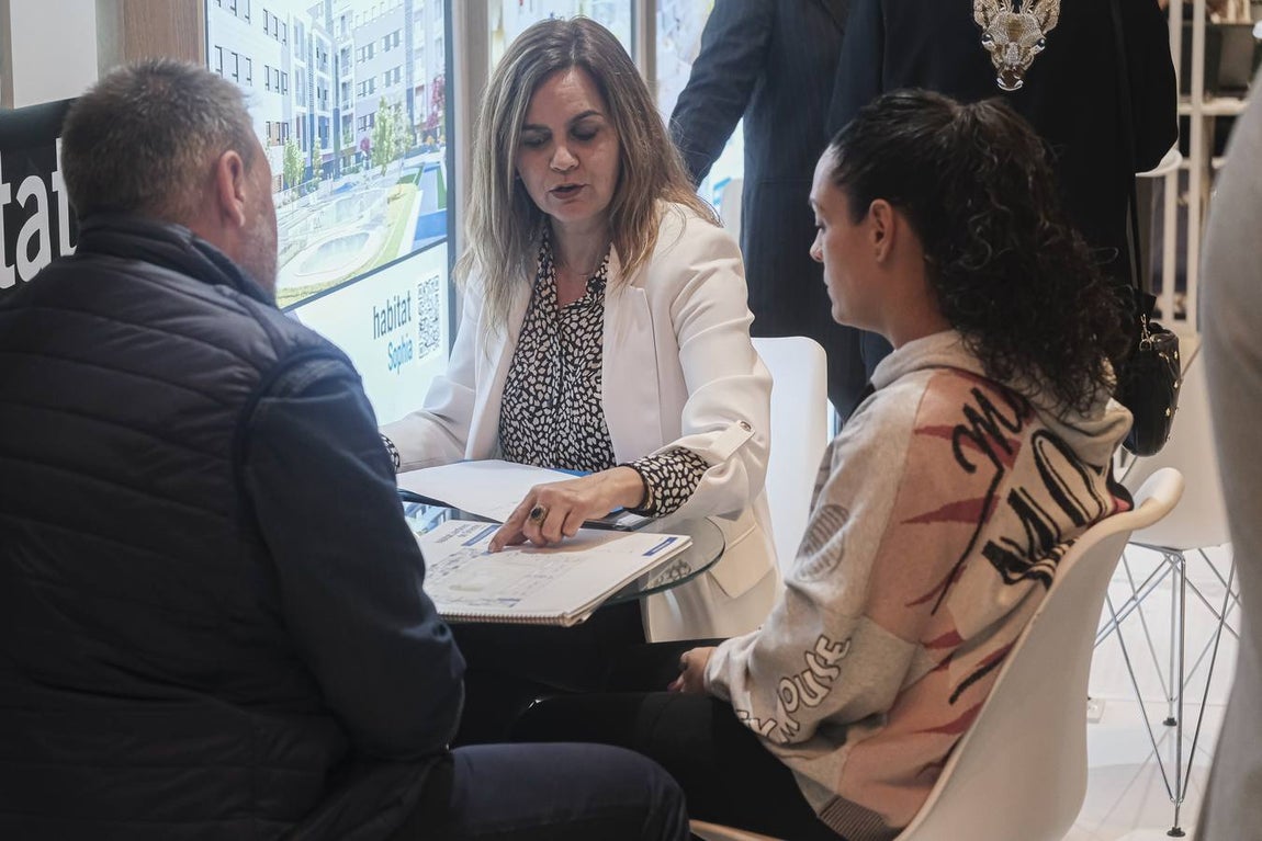 Inauguración de la novena edición de la feria inmobiliaria en el Hotel NH Collection de Sevilla