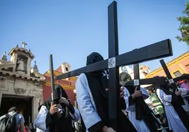 Hermandades y cofradías del Sábado Santo en Sevilla