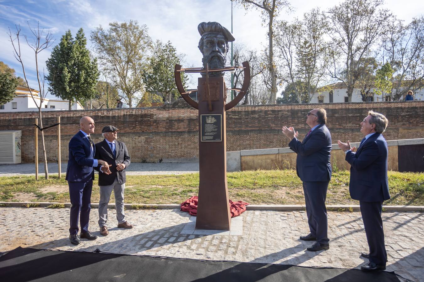 Inauguración del monumento a Juan Sebastián Elcano en el Muelle de Nueva York