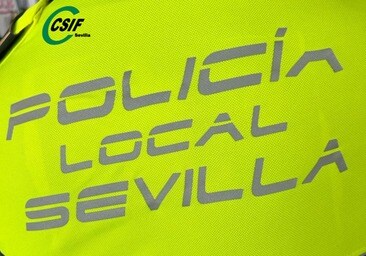 «Las chapuzas» del nuevo uniforme de la Policía Local de Sevilla