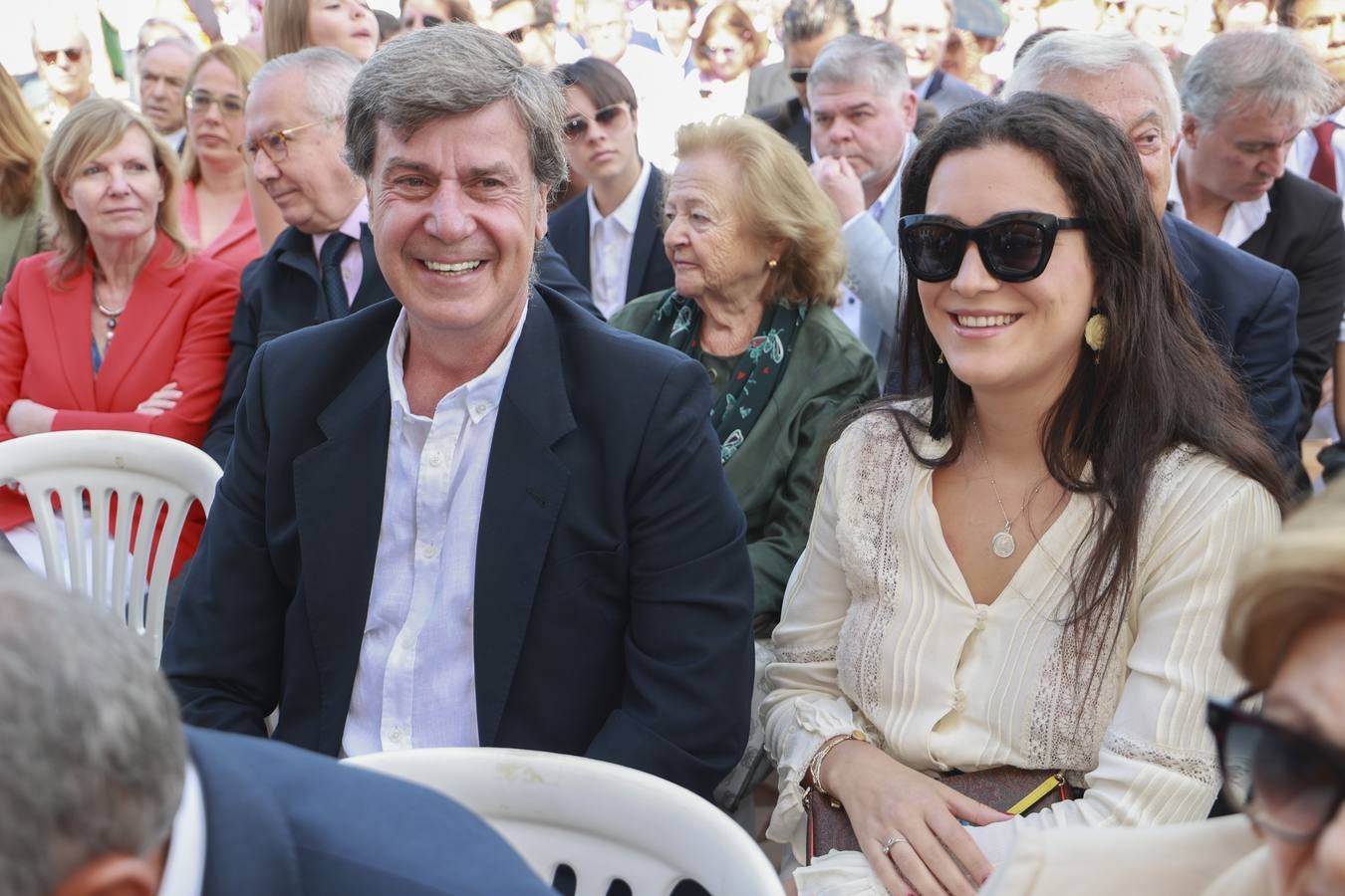 Inauguración del monumento a Curro Romero en La Algaba