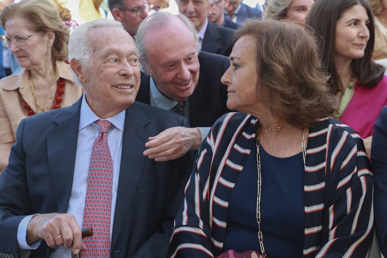 Inauguración del monumento a Curro Romero en La Algaba