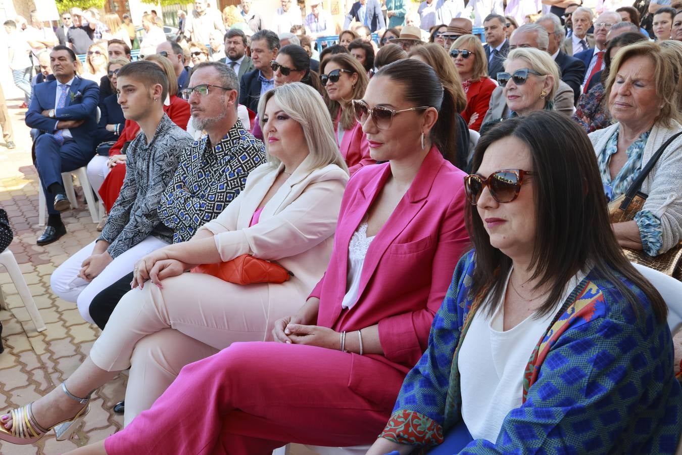Inauguración del monumento a Curro Romero en La Algaba