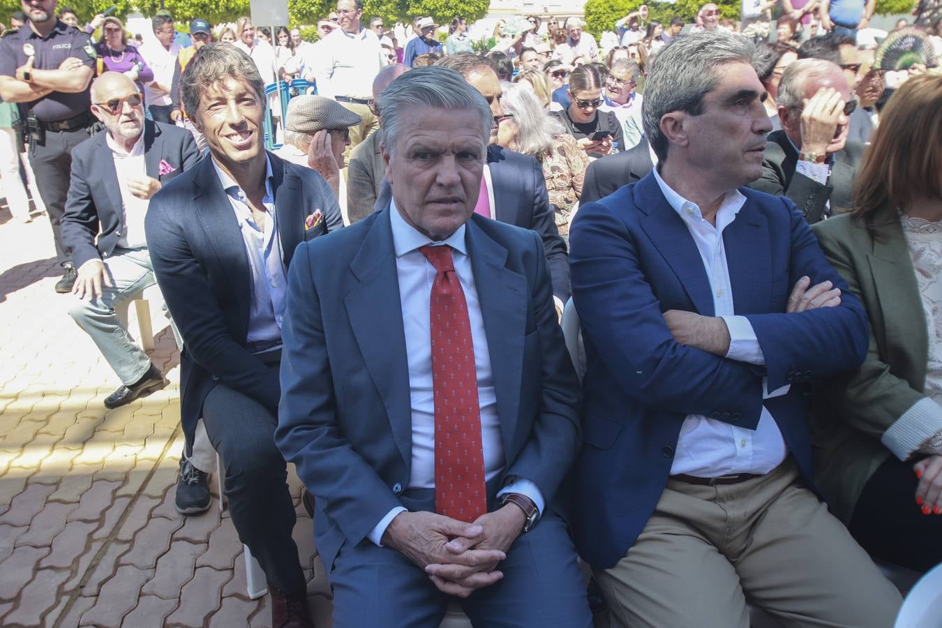 Inauguración del monumento a Curro Romero en La Algaba