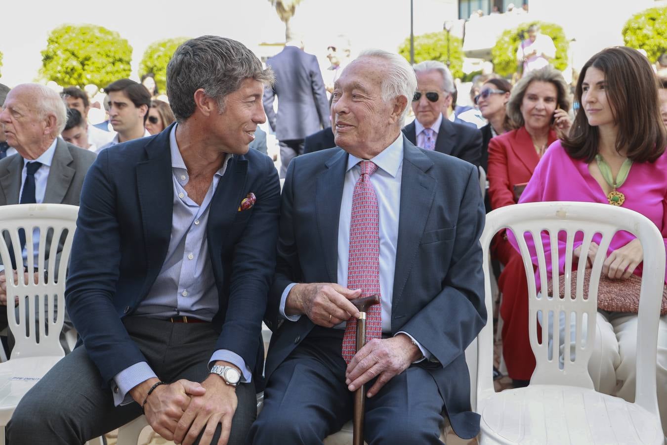 Inauguración del monumento a Curro Romero en La Algaba
