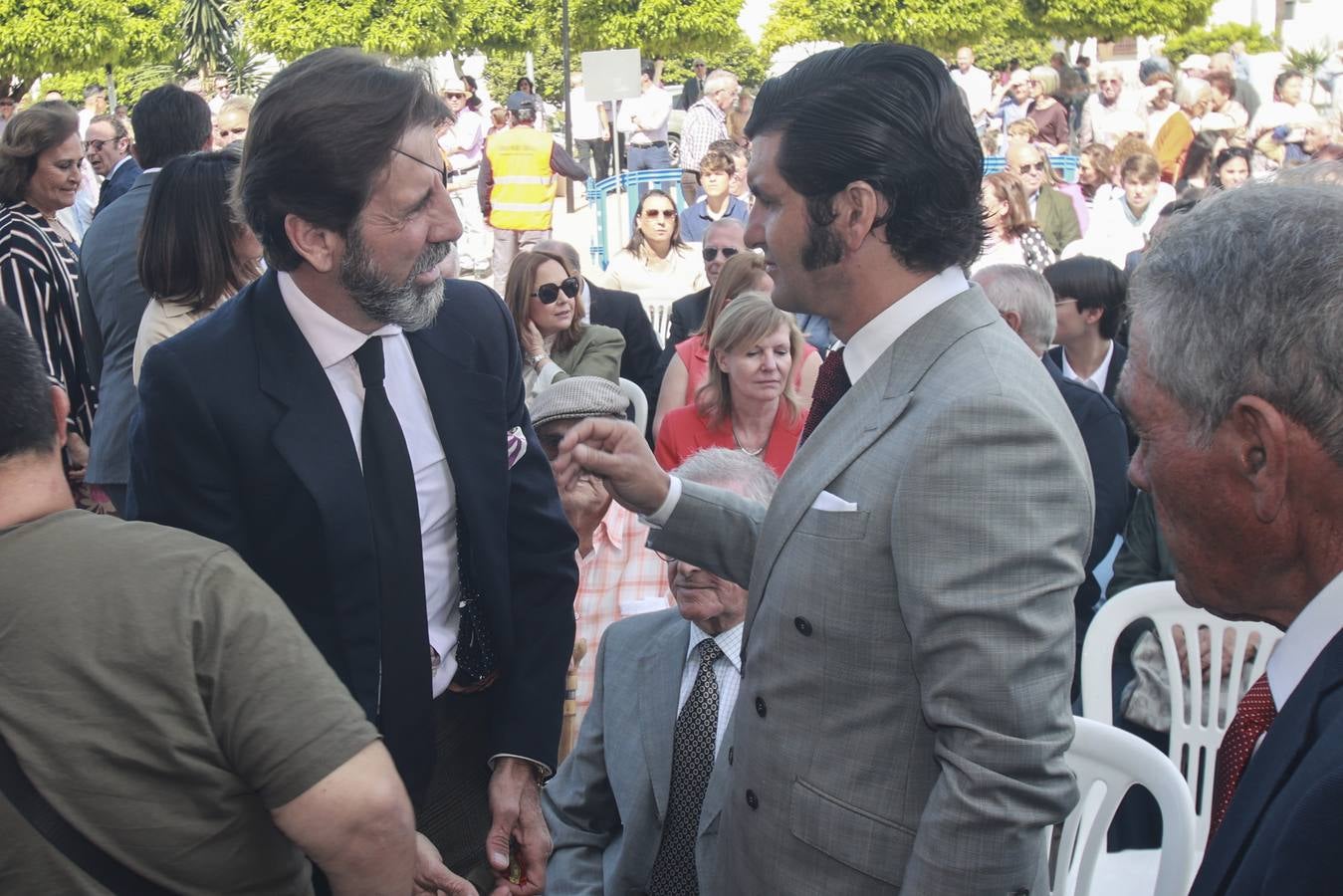 Inauguración del monumento a Curro Romero en La Algaba
