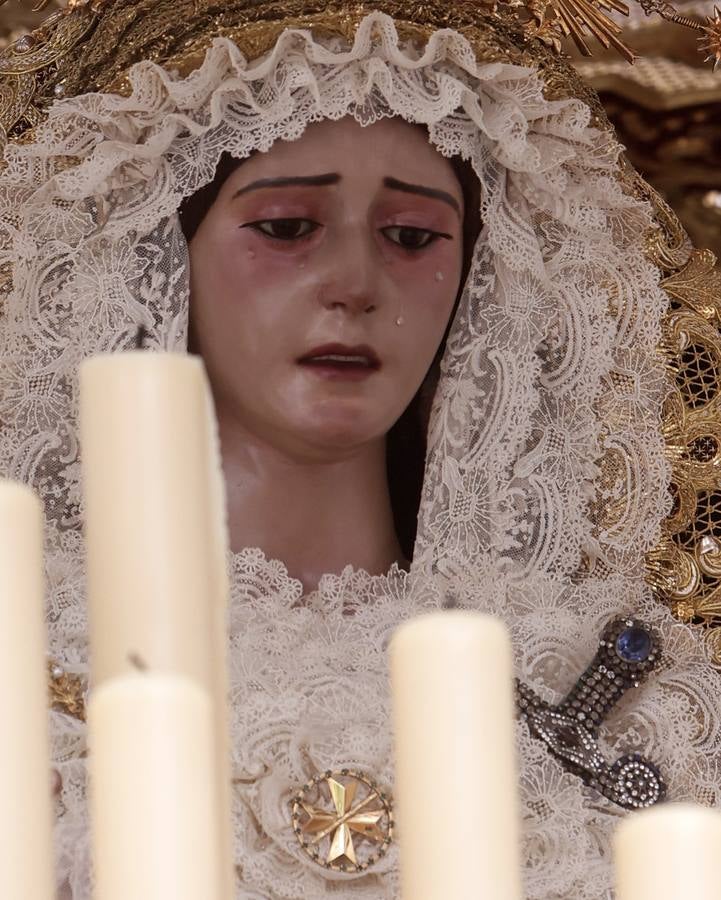Salida de la hermandad de San Esteban en el Martes Santo de la Semana Santa de Sevilla 2023