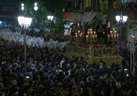 En vídeo: la entrada en la Campana del Señor de la Sentencia con la Centuria Macarena