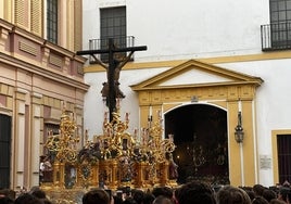 Imágenes inéditas que deja el Santo Entierro Grande: el Cachorro frente al Museo